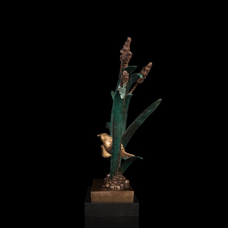 Bird on Foliage | Bird Sculpture | Animal Wildlife Statue | Bird in Nature