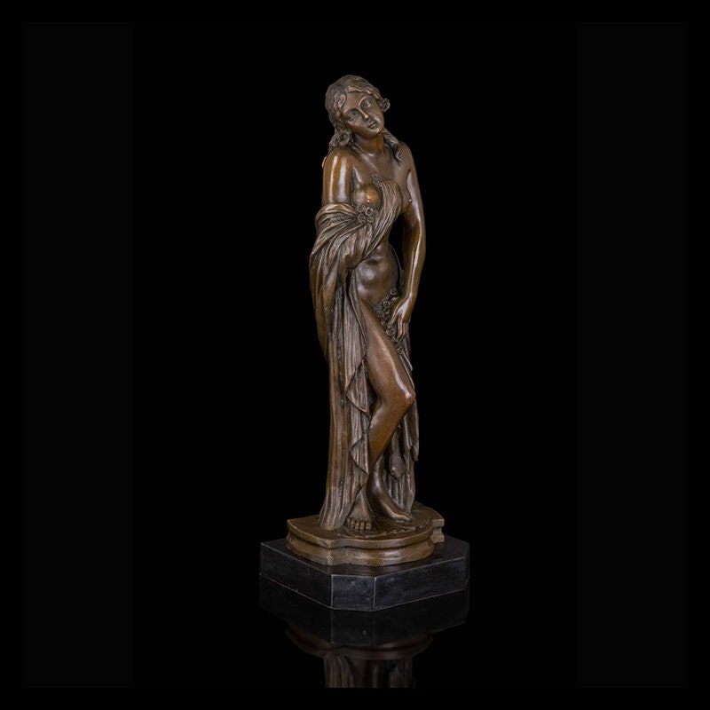 Beautiful Lady Undressed | Elegant Female Statue | Bronze Sculpture