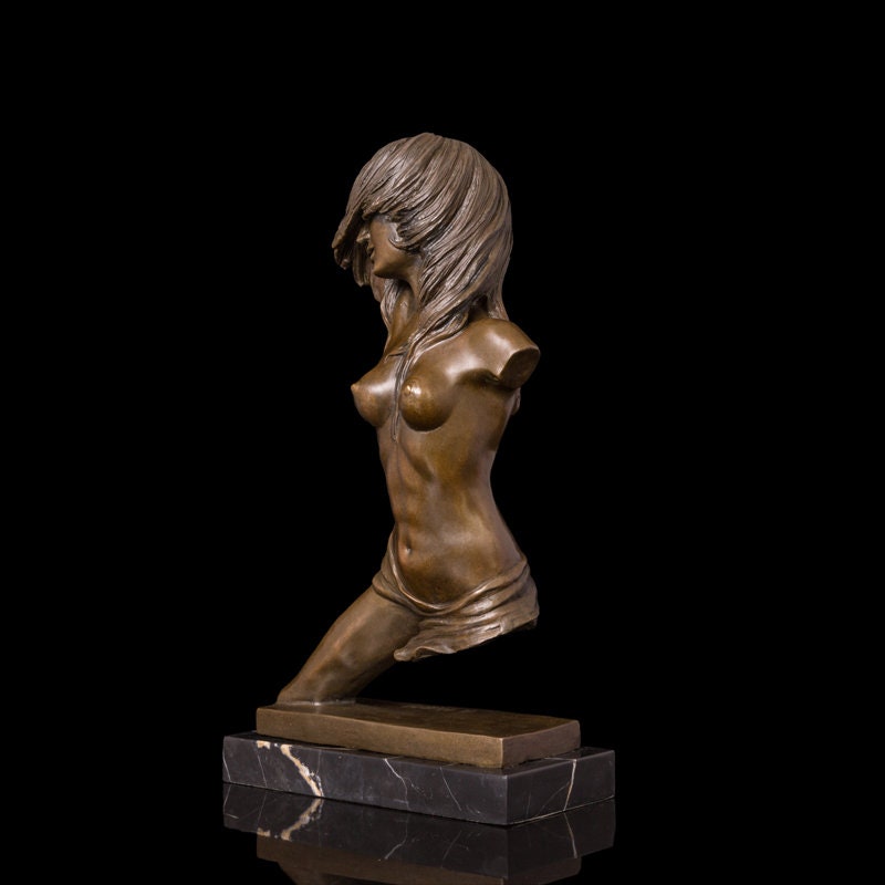 Sexy Lady Statue | Naked Bronze | Female Sculpture