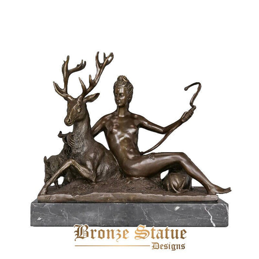 Arte della scultura della dea della caccia greca diana artemis con statua di cervo in fusione a caldo in ottone per la decorazione della casa regali