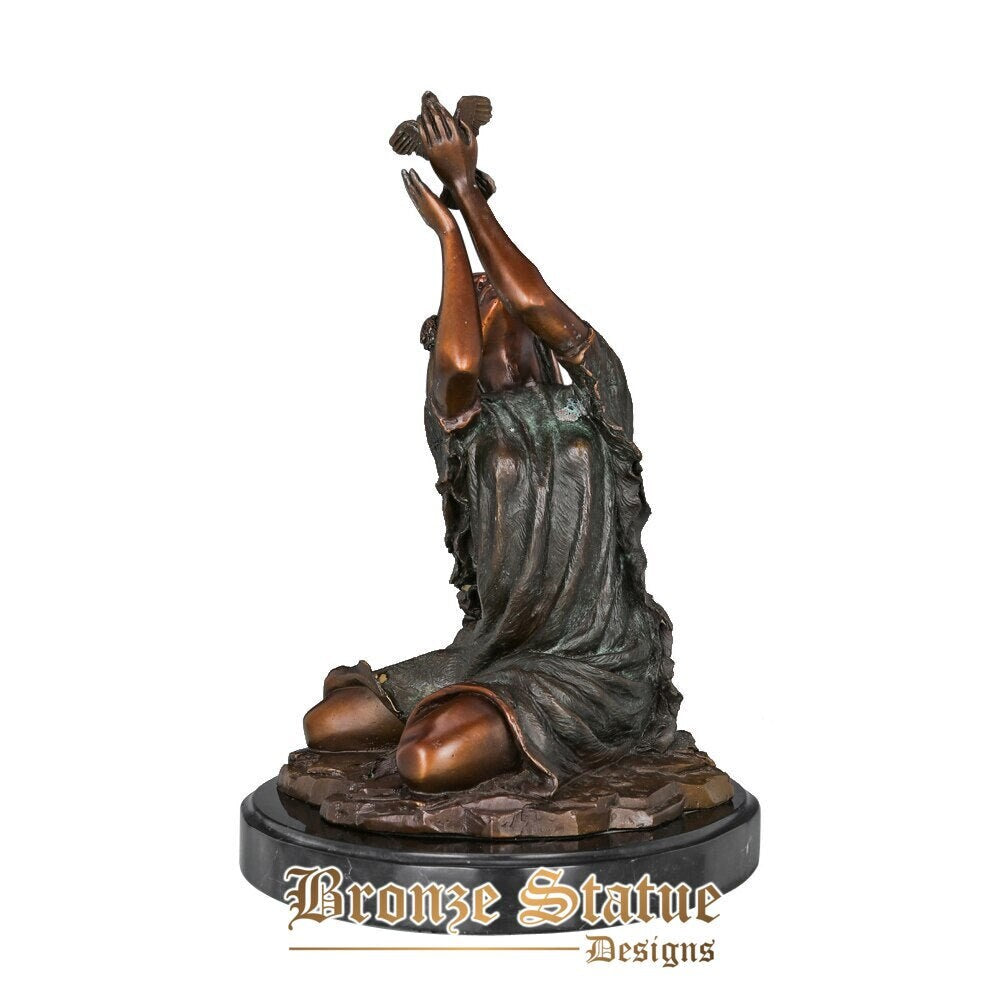 Indian girl release pigeon statue bronze hope for peace and lucky north female sculpture figurine for decor souvenir