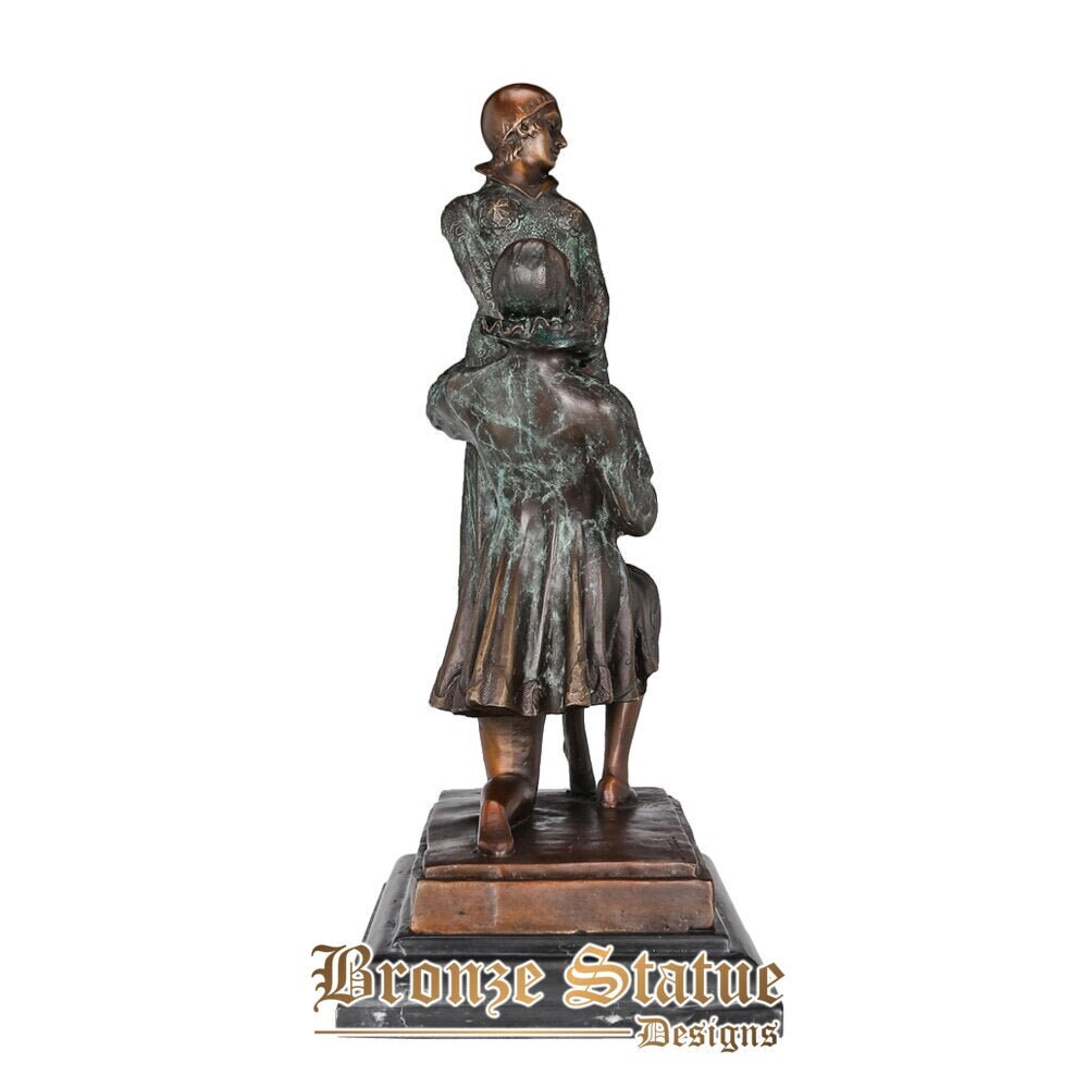 Ragazzo che corteggia la ragazza statua romantica figurina bronzo coppia amore scultura matrimonio camera arredamento interno