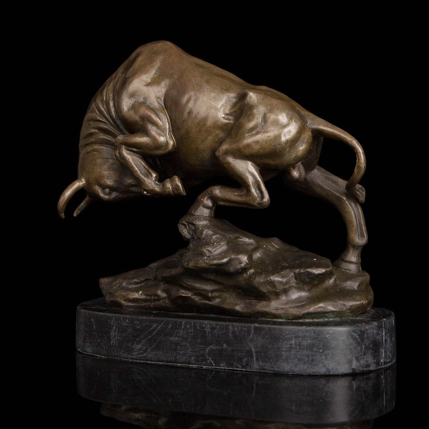 Toro in carica | Statua in bronzo | Scultura di animali