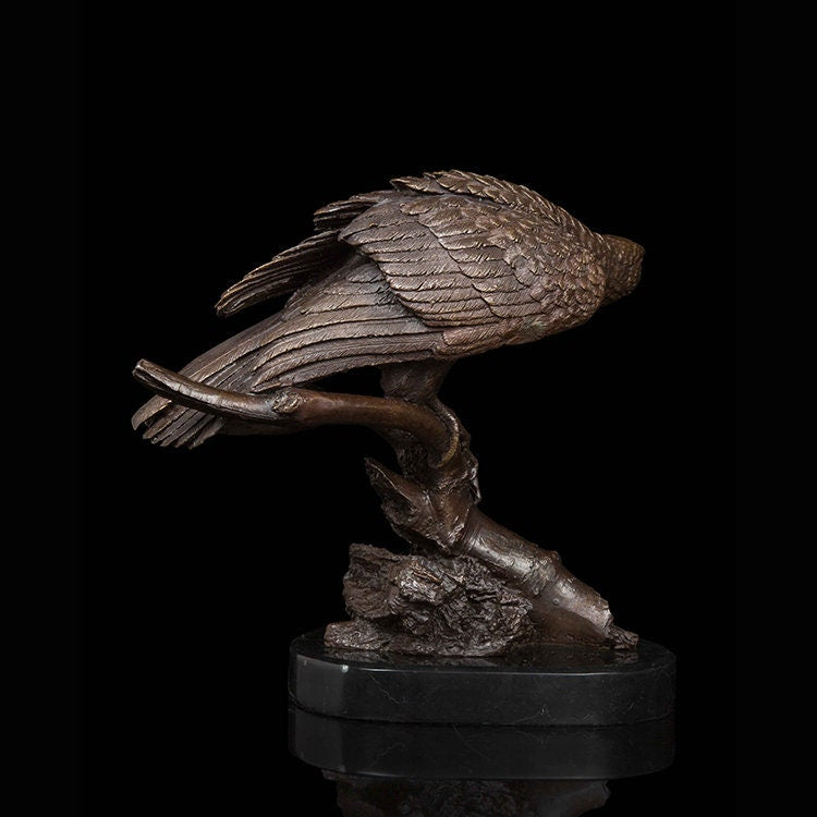 Statua in bronzo di falco | Scultura di uccelli